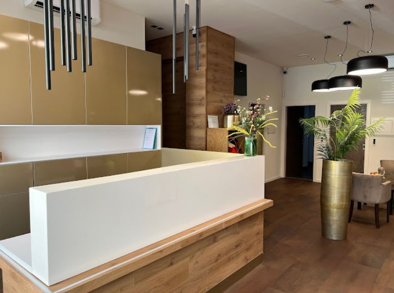 La Porta Dental Budapest Clinic - High quality full arch restorations at affordable costs